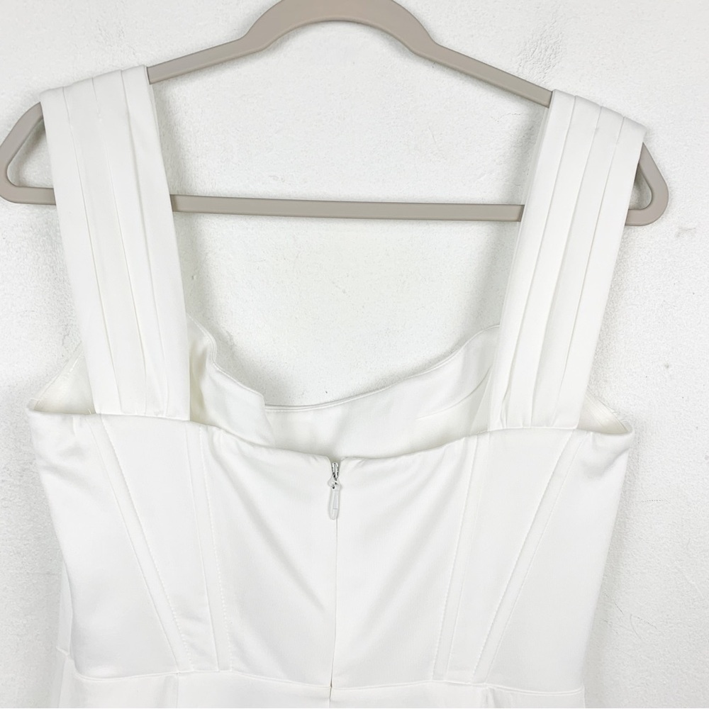 NWT Showpo. Ynes Off The Shoulder Corset Split Bridal Gown in Ivory Sz 8 - Picture 7 of 12